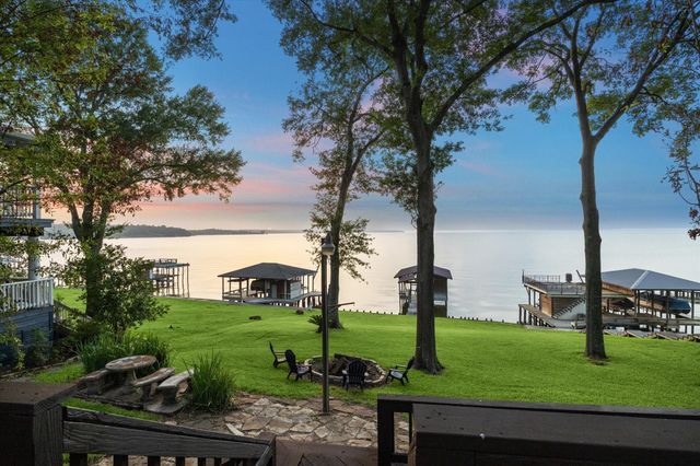 411 Southwood Shores Drive, Coldspring, TX 77331