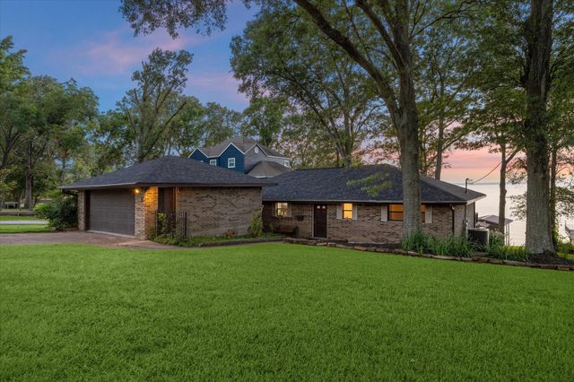 411 Southwood Shores Drive, Coldspring, TX 77331