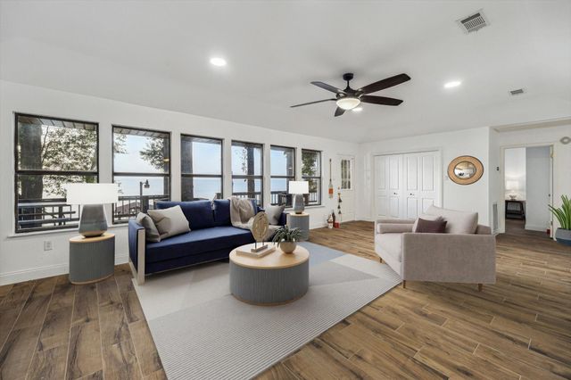 411 Southwood Shores Drive, Coldspring, TX 77331