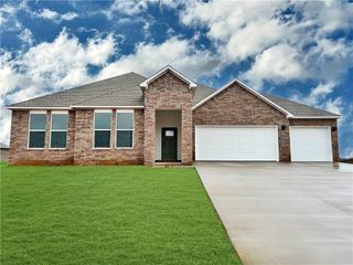 7005 E Sugarloaf Street, Siloam Springs, AR 72761