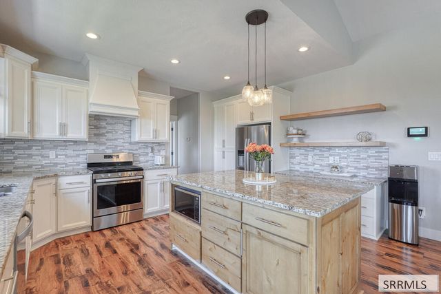 3136 S Chartwell Gardens, Ammon, ID 83406