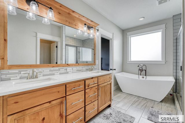 3136 S Chartwell Gardens, Ammon, ID 83406