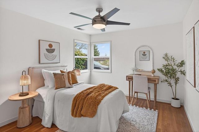 1046 Lupin Way, San Carlos, CA 94070