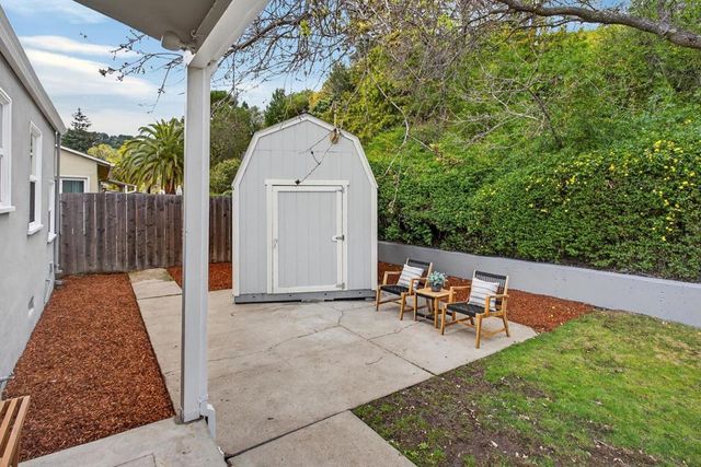 1046 Lupin Way, San Carlos, CA 94070