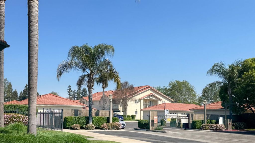 Image 25 of property listing at 1542 E Alluvial Avenue # 151, Fresno, CA 93720