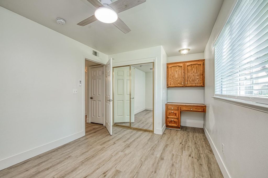 Image 9 of property listing at 1542 E Alluvial Avenue # 151, Fresno, CA 93720