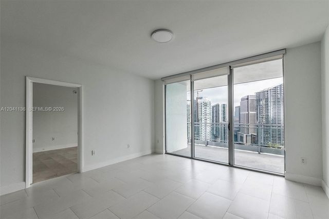 90 SW 3rd St 3211, Miami, FL 33130