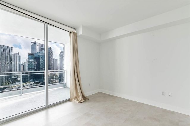 90 SW 3rd St 3211, Miami, FL 33130