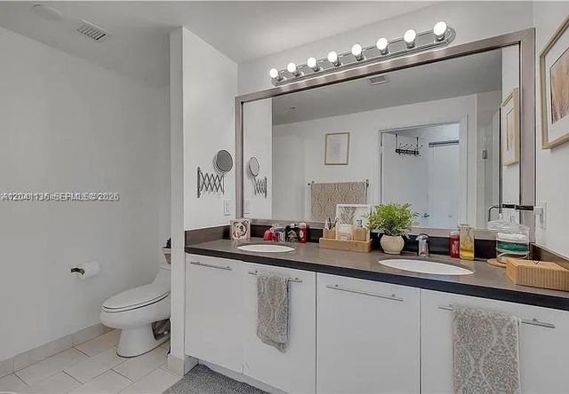 90 SW 3rd St 3211, Miami, FL 33130