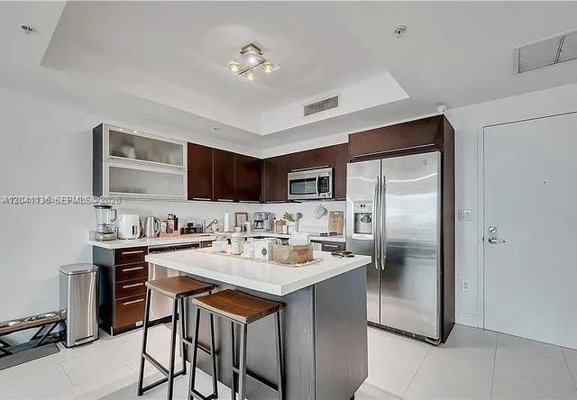 90 SW 3rd St 3211, Miami, FL 33130