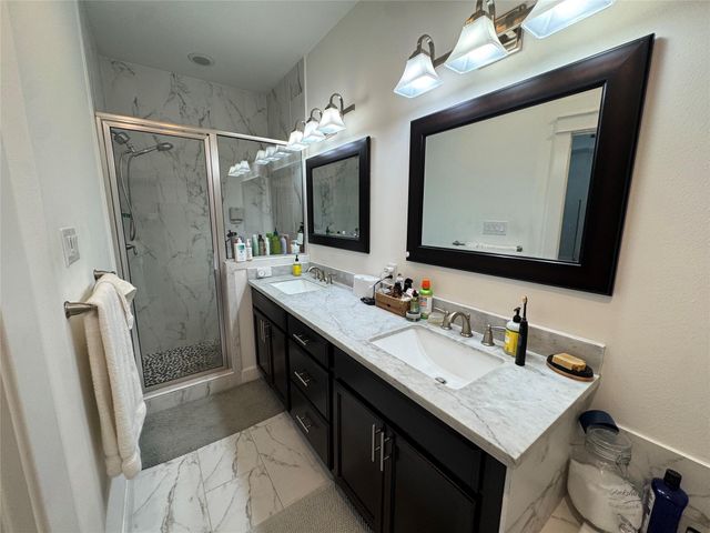 902 W 20th Street C, Houston, TX 77008