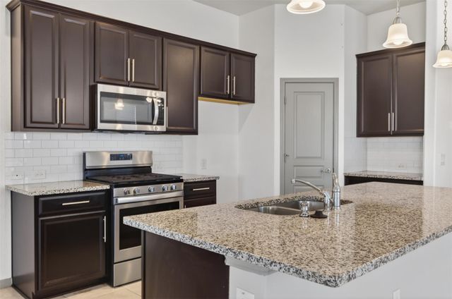 5202 Rue Dela Croix Drive, Katy, TX 77493