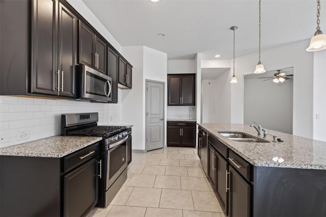 5202 Rue Dela Croix Drive, Katy, TX 77493