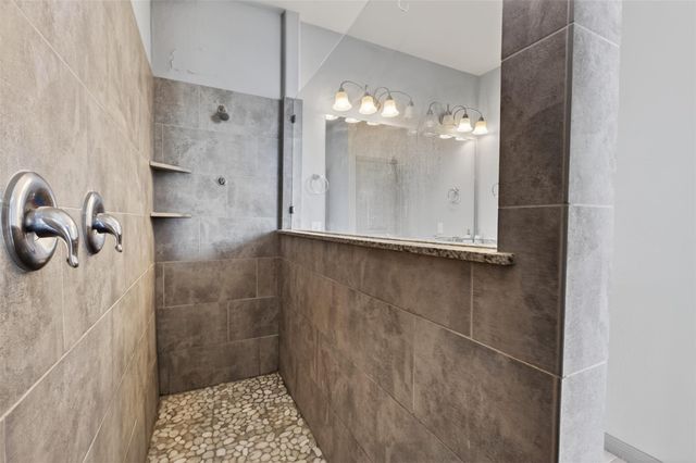 5202 Rue Dela Croix Drive, Katy, TX 77493