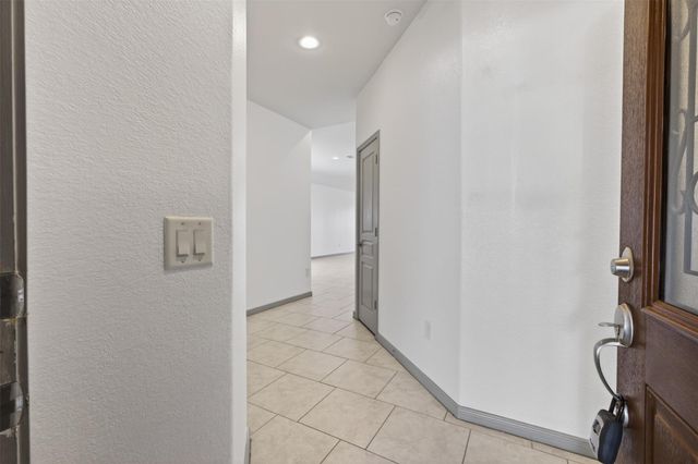 5202 Rue Dela Croix Drive, Katy, TX 77493