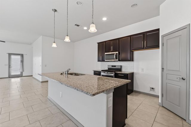 5202 Rue Dela Croix Drive, Katy, TX 77493