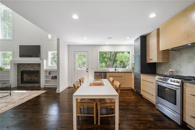 11307 W 115th Street, Overland Park, KS 66210