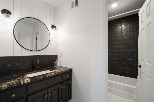 11307 W 115th Street, Overland Park, KS 66210