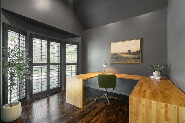 11307 W 115th Street, Overland Park, KS 66210
