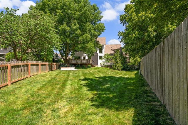 11307 W 115th Street, Overland Park, KS 66210
