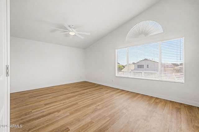 8237 W Quail Avenue, Peoria, AZ 85382