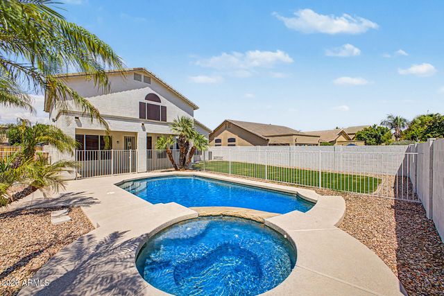 8237 W Quail Avenue, Peoria, AZ 85382