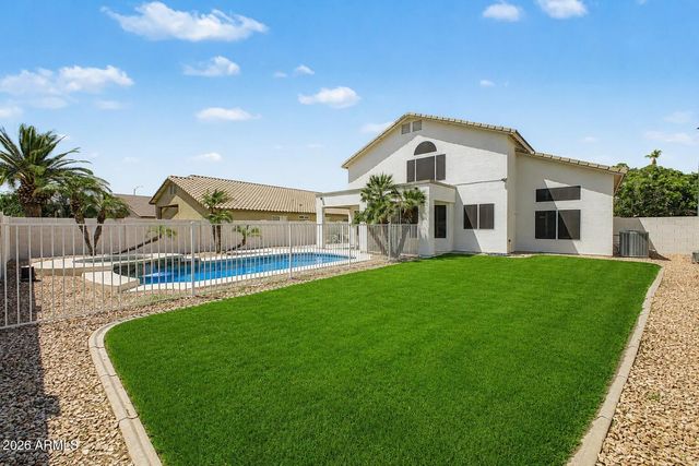 8237 W Quail Avenue, Peoria, AZ 85382