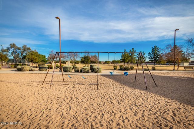 8237 W Quail Avenue, Peoria, AZ 85382