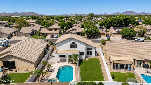 8237 W Quail Avenue, Peoria, AZ 85382