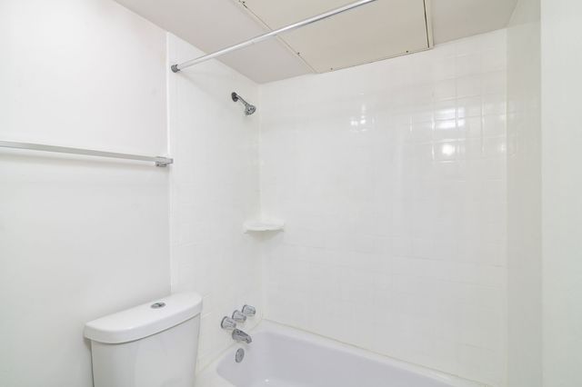 2808 Throckmorton Street 201, Dallas, TX 75219
