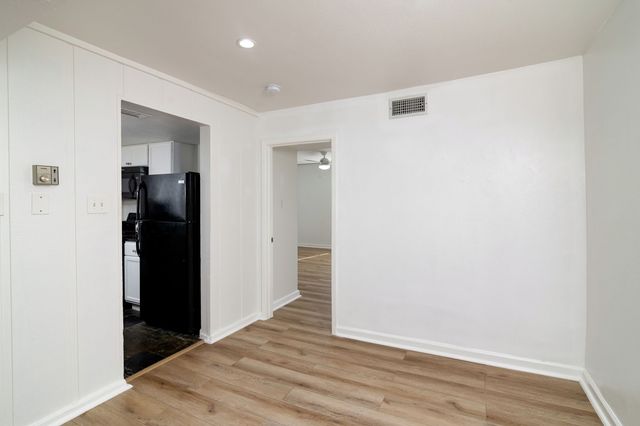 2808 Throckmorton Street 201, Dallas, TX 75219