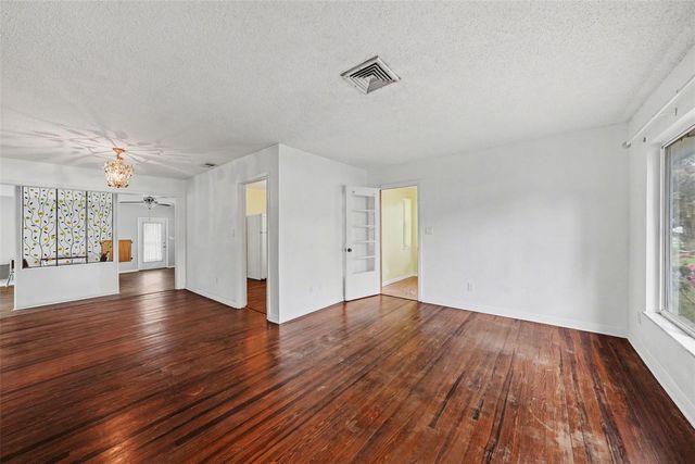 509 N WALKER STREET, Plant City, FL 33563