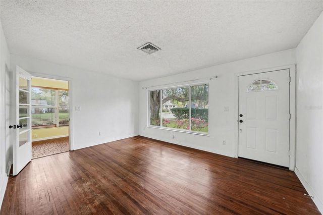 509 N WALKER STREET, Plant City, FL 33563