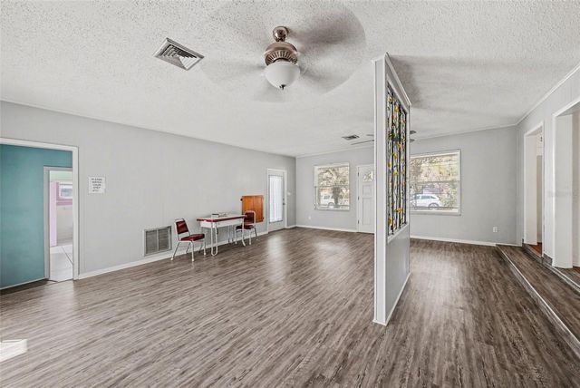 509 N WALKER STREET, Plant City, FL 33563