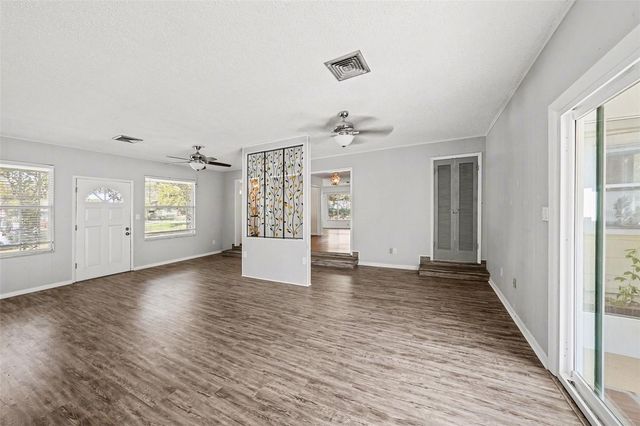 509 N WALKER STREET, Plant City, FL 33563