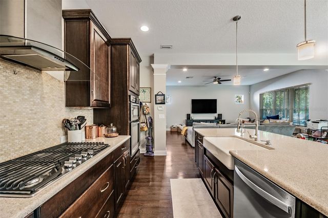 3007 W PALMIRA AVENUE, Tampa, FL 33629