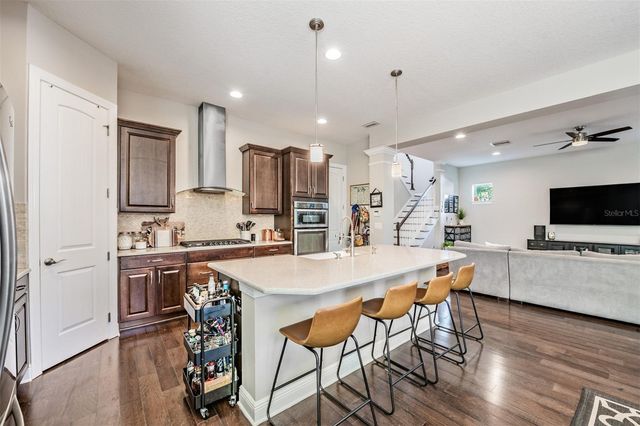 3007 W PALMIRA AVENUE, Tampa, FL 33629
