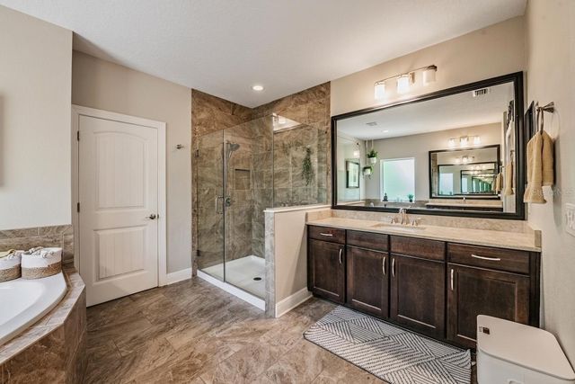3007 W PALMIRA AVENUE, Tampa, FL 33629