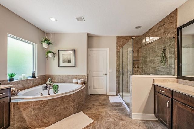 3007 W PALMIRA AVENUE, Tampa, FL 33629