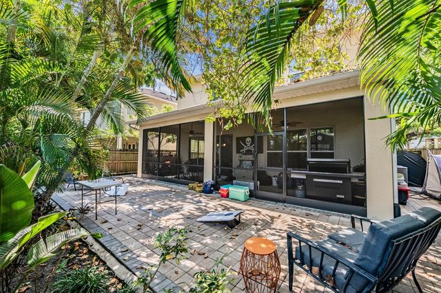 3007 W PALMIRA AVENUE, Tampa, FL 33629