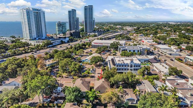 3007 W PALMIRA AVENUE, Tampa, FL 33629