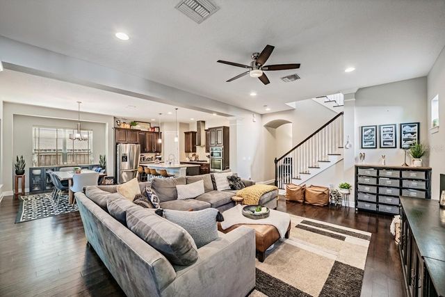 3007 W PALMIRA AVENUE, Tampa, FL 33629