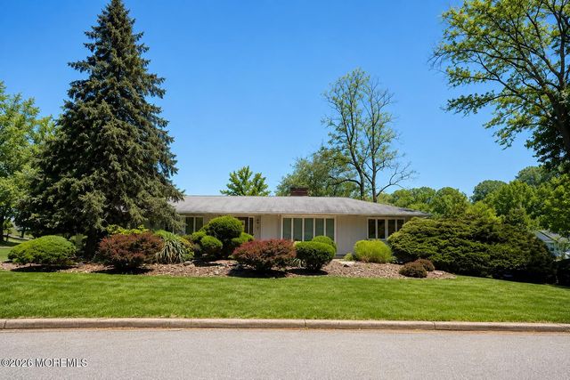 2 Borden Road, Middletown, NJ 07748
