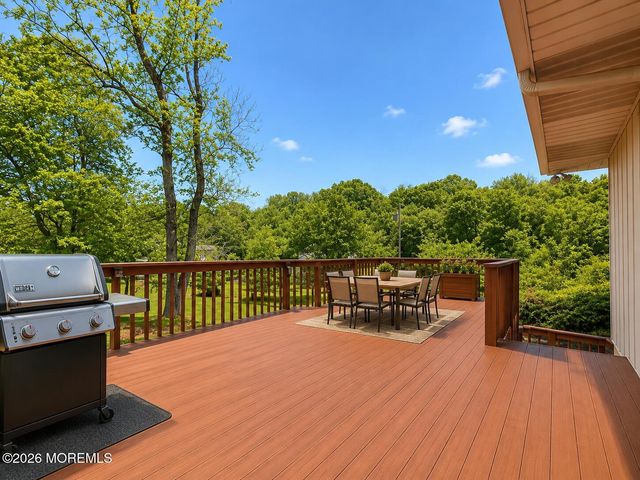 2 Borden Road, Middletown, NJ 07748