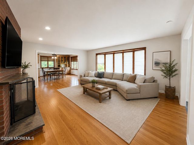 2 Borden Road, Middletown, NJ 07748