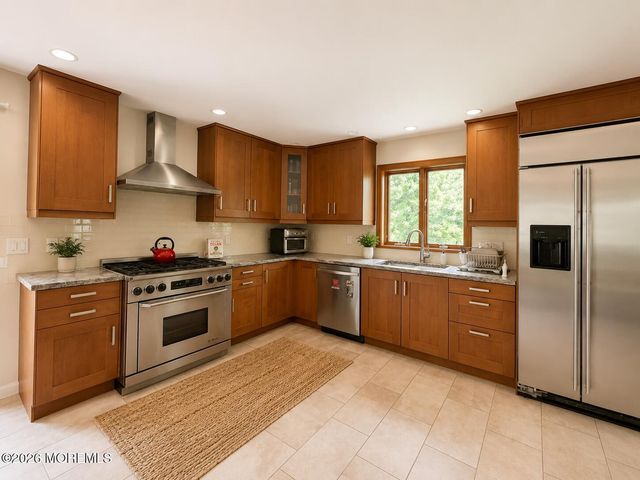2 Borden Road, Middletown, NJ 07748