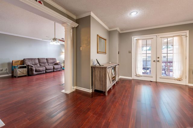 106 Foxrun Cove, Jacksonville, AR 72076