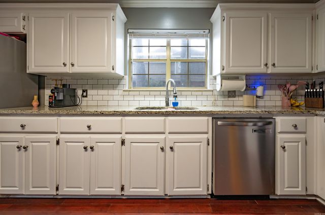 106 Foxrun Cove, Jacksonville, AR 72076