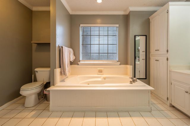 106 Foxrun Cove, Jacksonville, AR 72076