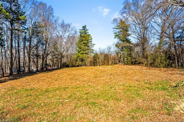 125 Albertson Road, Thomasville, NC 27360